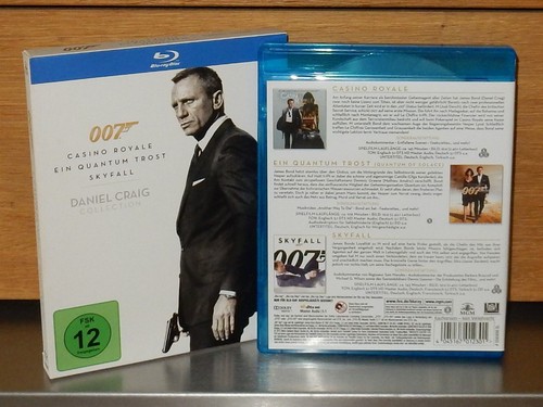 James bond 007 daniel - james,
