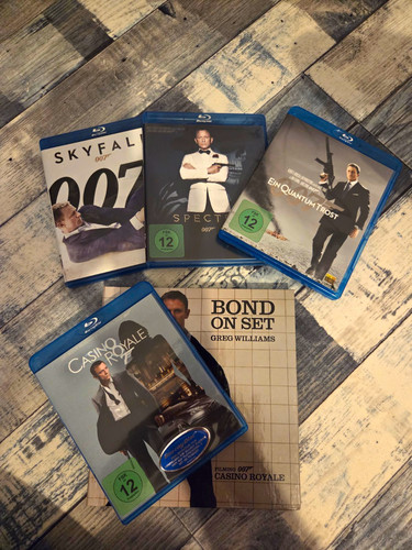 James bond 007 - james,