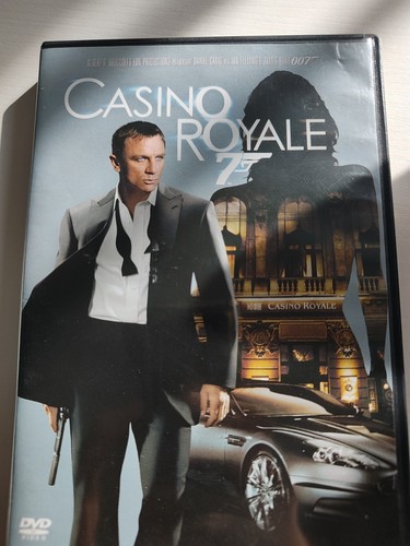 James bond 007 - bond, royale