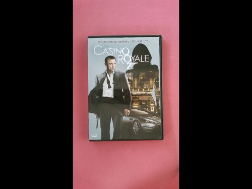 James bond 007 casino - james,